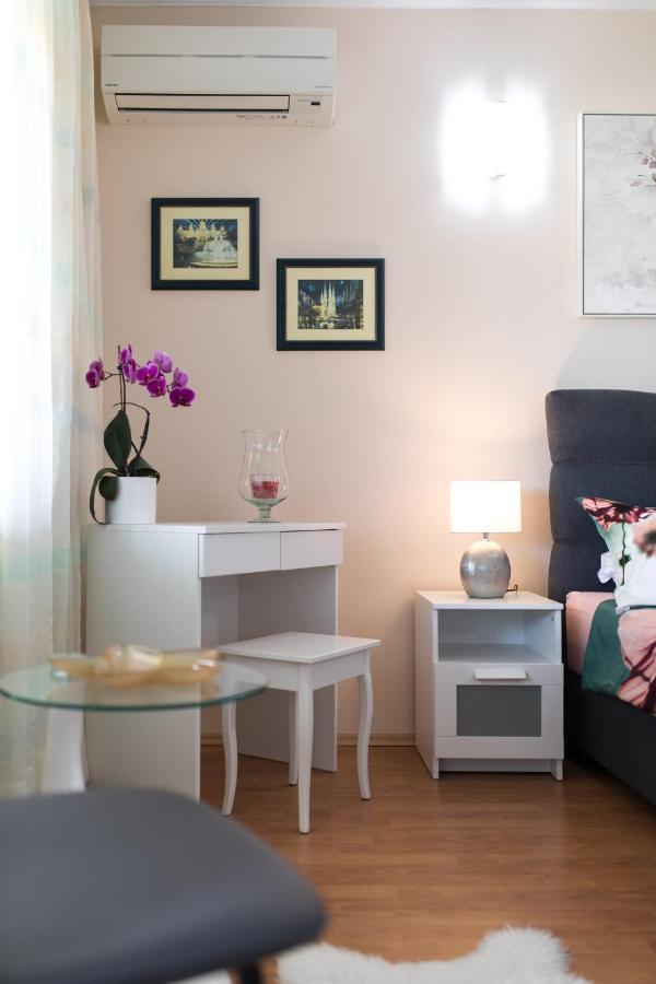 Apartmani Paradiso Кърк Екстериор снимка