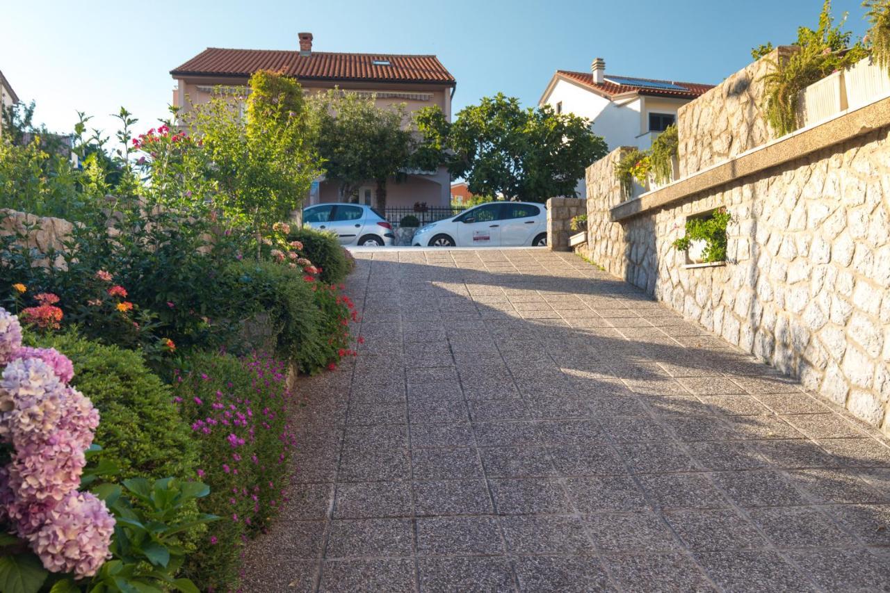 Apartmani Paradiso Кърк Екстериор снимка