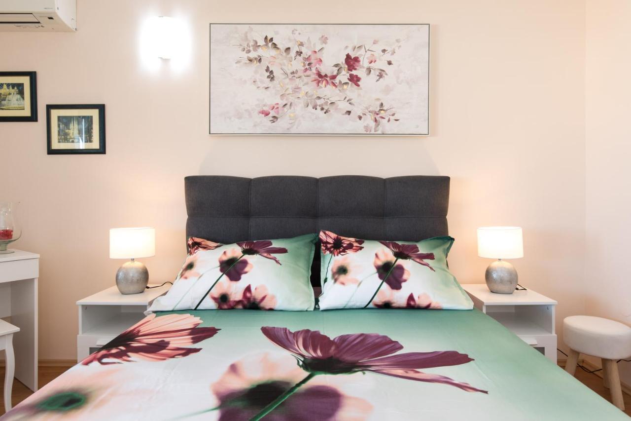 Apartmani Paradiso Кърк Екстериор снимка