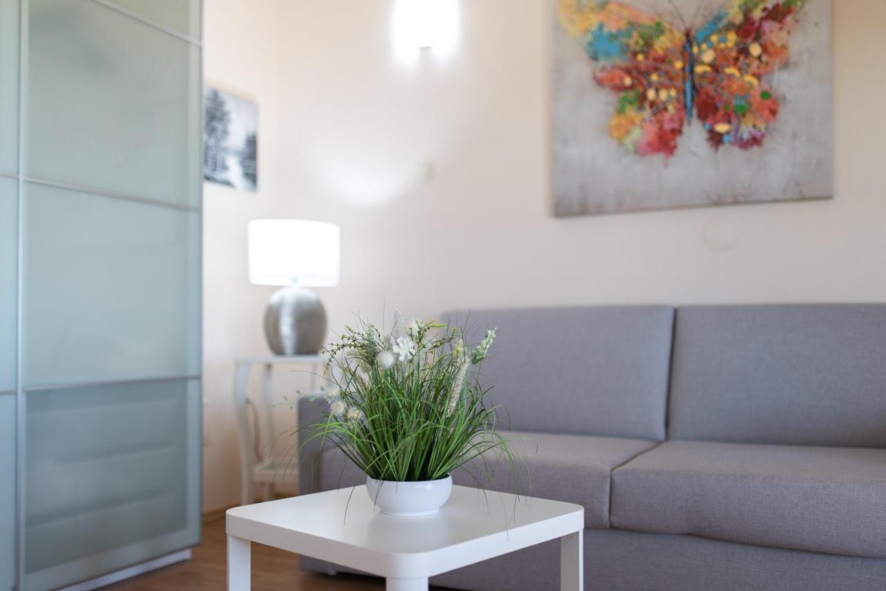 Apartmani Paradiso Кърк Екстериор снимка