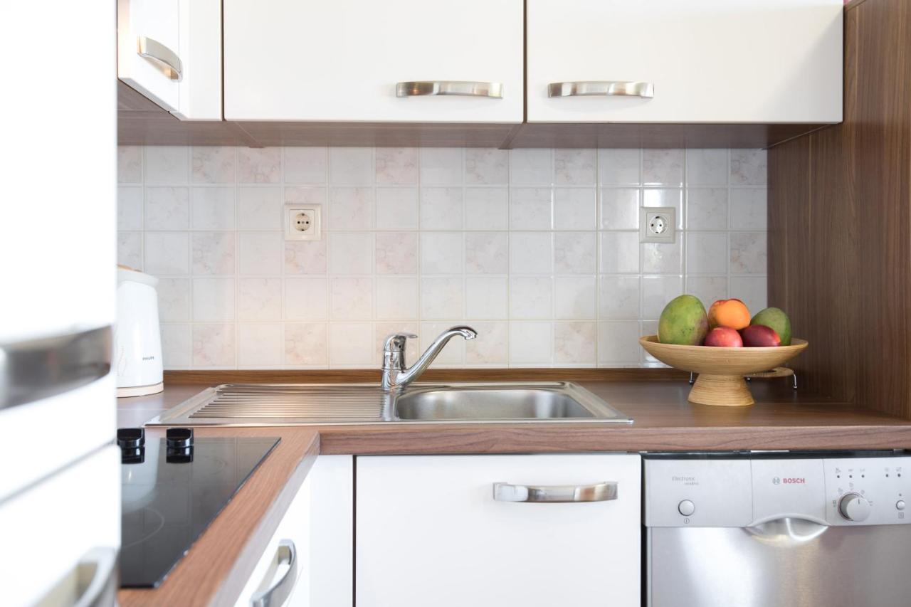 Apartmani Paradiso Кърк Екстериор снимка