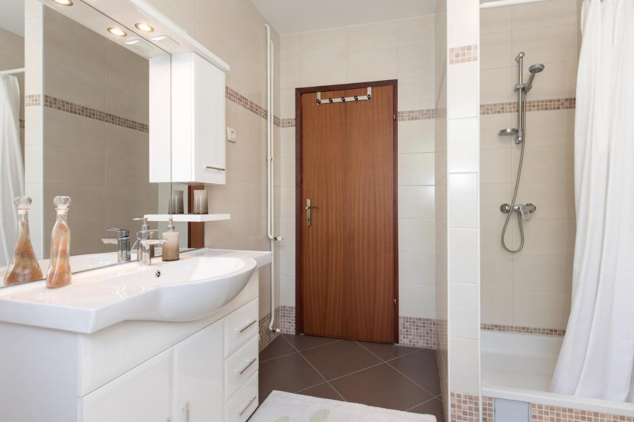 Apartmani Paradiso Кърк Екстериор снимка